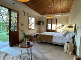 Tanah Host - Casa de Huespedes, B&B in Villa Mercedes