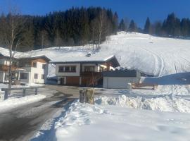 Landhaus Weiss, semesterhus i Sankt Martin am Tennengebirge