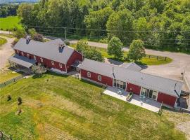 Letchworth Farm Guesthouses, farm stay in Nunda