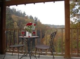 Little Cabin All To Yourself, Hotel in Sevierville