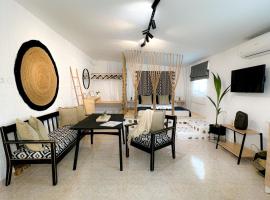 LA Casa Di Lusso N7 -Adults Only, family hotel in Kolimbia
