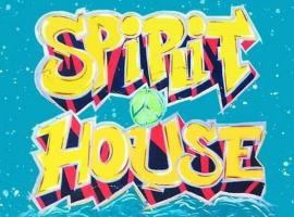 SpiritHouse Hostel – hostel w mieście Arambol