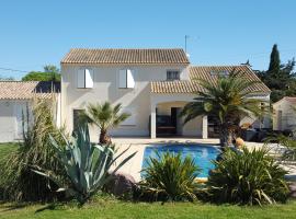 Le studio du bonheur, hotel barato en Orange