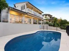 Sorrento Waterfront Retreat,Pool