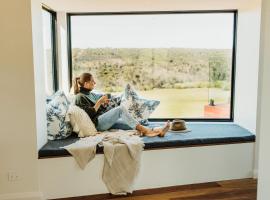 StowAway Kangaroo Island, hotel with jacuzzis in Stokes Bay