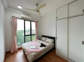 Platino 2BR ParadigmMall Netflix By STAY