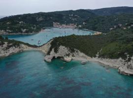 Bastas Hotel, hotel in Lakka