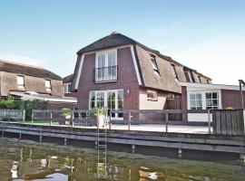 Beautiful Home In Breukelen With Wifi, hotel v mestu Breukelen