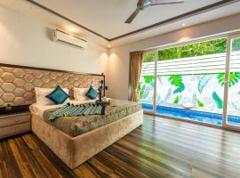 Infinity Villa, 5BHK-Private Pool-Caretaker, Baga, holiday rental in Baga