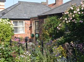 Cockle Cottage - Crabpot Cottages, pet-friendly hotel in Cromer