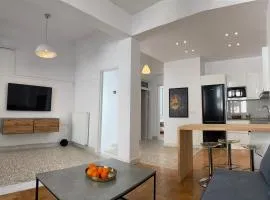 Modern 3BR Maisonette with garden 10 min from Acropolis