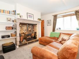 Garden Cottage, hotel in Chathill