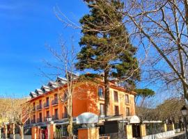 Hospedium Hotel Los Lanceros, отель в городе Сан-Лоренсо-де-Эль-Эскориаль