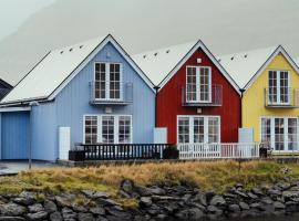 New Boat House, hotel with parking in Leirvík