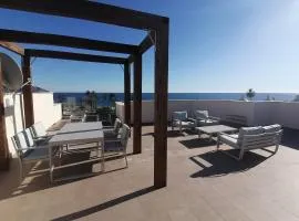 AL05: Newly built luxery 2 bed apartment,El Alamillo,roof terrace,close to beach