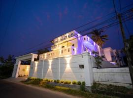 Clintonvilla 4-bedroom with pool near to Airport, budgethotel i Negombo