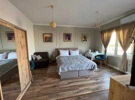 Elegant and cozy room ARAKS