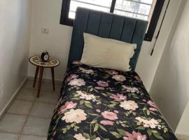 27, hotel in Casablanca