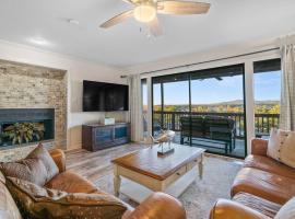 Hot Springs Vacation Rental with Game Room!, hotel with hot tubs in Hot Springs