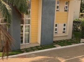 Phoenix Villas, готель у місті Otinshi