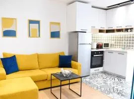 Matisse No11 - One Bedroom City Center Apartment With Parking