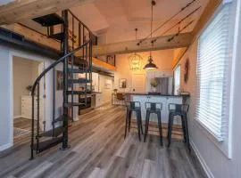 Large-group Retreat w/Loft Space Near Beach