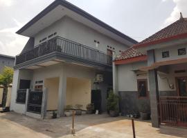 Selaras Kost Syariah, hotell i Jombang