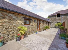 The Dairy, holiday home in Llanmorlais