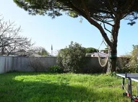 Maison calme à Ars-en-Ré, 4 chambres, jardin privé - FR-1-434-89