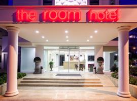 The Room Hotel & Apartments, hotell i Antalya
