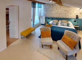 1 Bedroom Cozy Home In Taillant, hotel with parking in Taillant