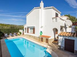 Villa Ponent, holiday home in Port d'Addaia