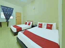 OYO 90706 Empire Inn 2, hotelli Kota Bharussa lähellä lentokenttää Sultan Ismail Petra -lentokenttä - KBR 