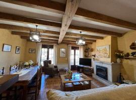 El Sobrao de Gredos, farm stay in Navarredonda de Gredos