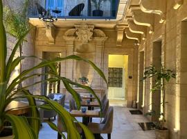 66 Saint Paul's & Spa, hotell i Valletta