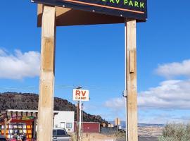 Canyons Of Escalante RV Park، فندق يسمح بالحيوانات الأليفة في إيسكالانتي