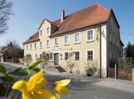 Gasthaus zum Schwan, hotel with parking in Castell