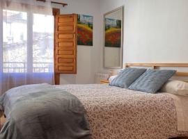 LA COLMENA, cheap hotel in Cañizares