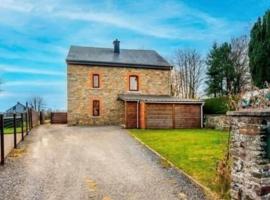 Lovely holiday home in Gouvy with sauna, hôtel avec parking à Gouvy