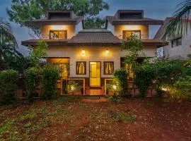 SaffronStays Breeze Over The Valley, Panchgani - pool villa with cosy interiors near Mapro Garden