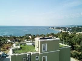 Sea lounge, apartment in Varna City