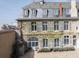 L'hôtel de Panette, charpente historique, appartement à Bourges