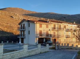 APPARTAMENTO CAMPO IMPERATORE, hotel in Castel del Monte