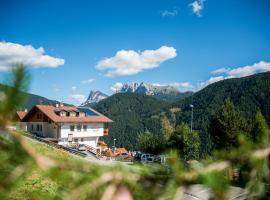MOUNTAIN RESIDENCE ALPENHOF - company Hotel Alpenhof KG sas der Gasser Renate, hotel v destinaci Bressanone