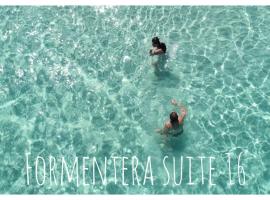 Formenterasuite 16, rantahotelli kohteessa Es Pujols