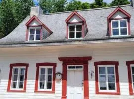 Om chalet 1 avec spa face au fleuve