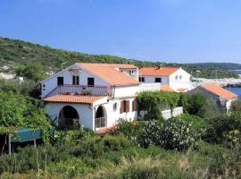 Apartments Katarina, hotel near Srebrna Bay, Vis