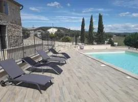 A la campagne cote piscine