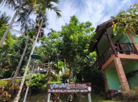 Chalisa Bukit House Lanta, vacation rental in Ban Mo Nae