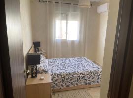 Appartement en résidence avec parking, hotel con parcheggio a Marrakech